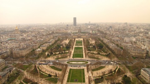 Pohľad na "Parc du Champ de Mars" z Eiffelovej veže