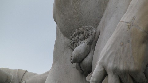 Detail na jednu zo sôch