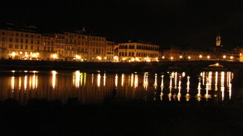 Nočná Florencia