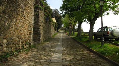 Cesta k bazilike Santa Margherita